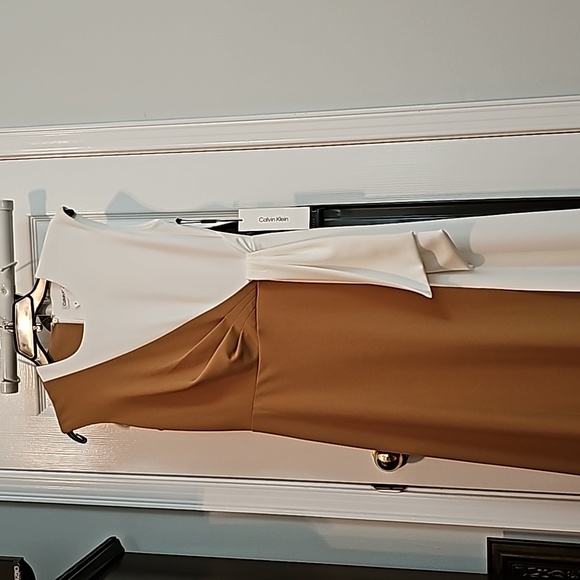 CK- Two Tone Dress - Picture 4 of 4